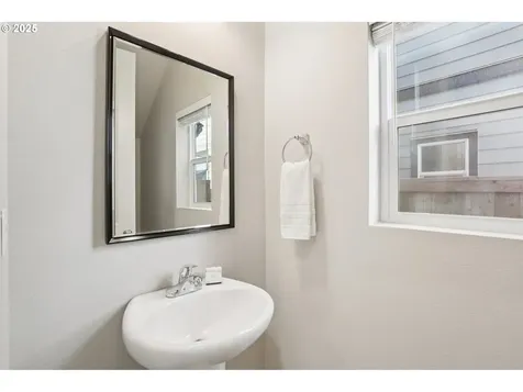 13501 NE 86th Street Vancouver WA 98682
