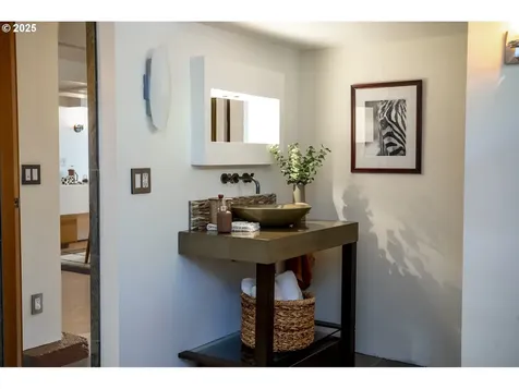 1377 NE 49th Avenue Portland OR 97213