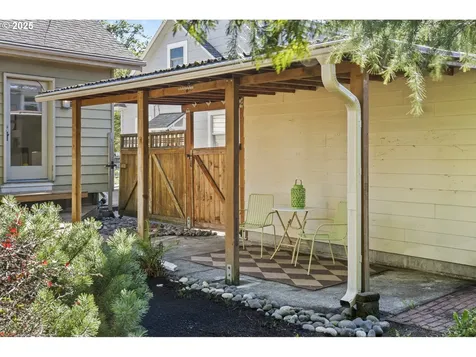 1377 NE 49th Avenue Portland OR 97213