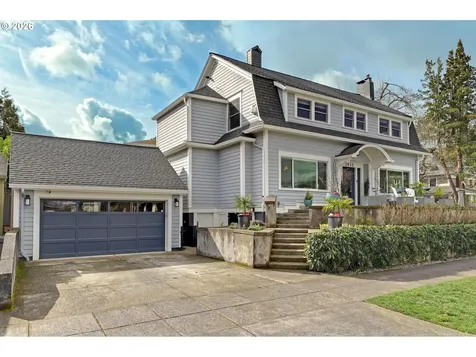 2610 NE Brazee Street Portland OR 97212