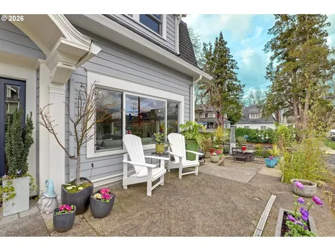 2610 NE Brazee Street Portland OR 97212