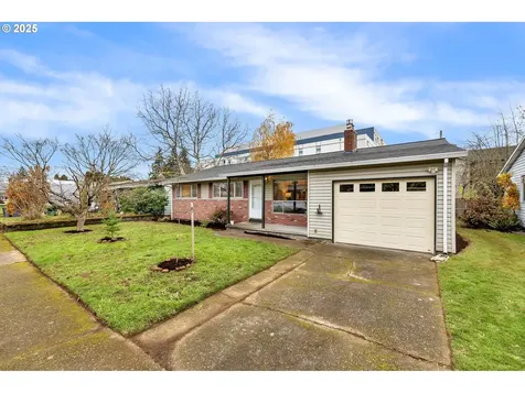 10416 NE Davis Street Portland OR 97220