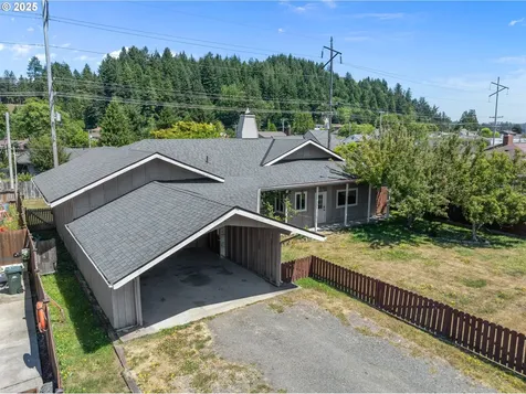 2077 Fir Avenue Reedsport OR 97467