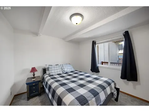 2077 Fir Avenue Reedsport OR 97467