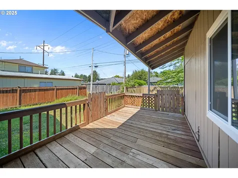 2077 Fir Avenue Reedsport OR 97467