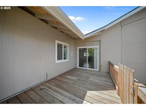 2077 Fir Avenue Reedsport OR 97467