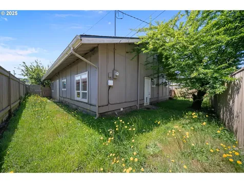 2077 Fir Avenue Reedsport OR 97467