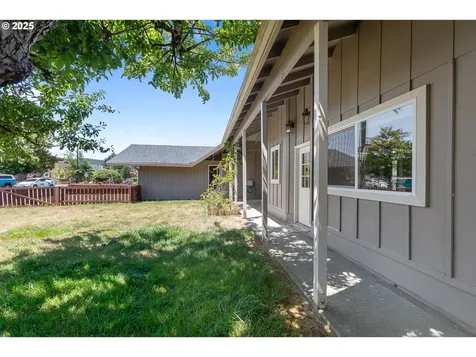 2077 Fir Avenue Reedsport OR 97467