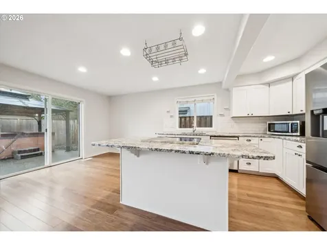 892 SE 54th Avenue Hillsboro OR 97123