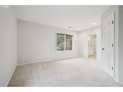892 SE 54th Avenue Hillsboro OR 97123