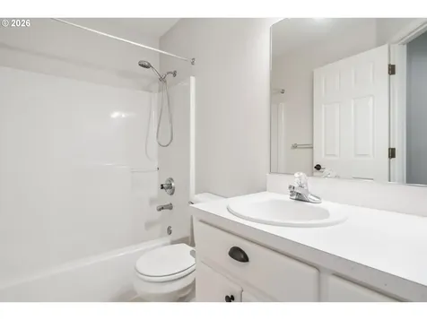 892 SE 54th Avenue Hillsboro OR 97123