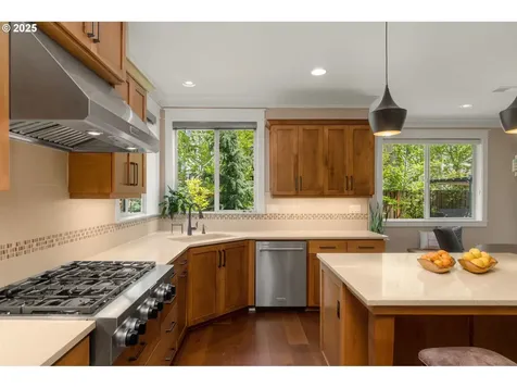 4588 NW 131st Avenue Portland OR 97229