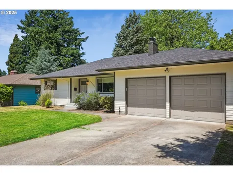 10559 NE Thompson Street Portland OR 97220