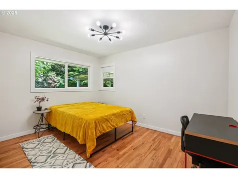 10559 NE Thompson Street Portland OR 97220