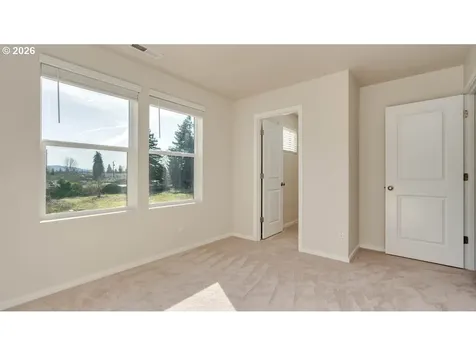 819 River Loop 1 Eugene OR 97404