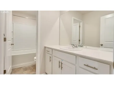 819 River Loop 1 Eugene OR 97404