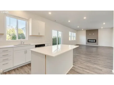 819 River Loop 1 Eugene OR 97404