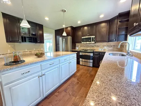 2512 NW 147th Street Vancouver WA 98685
