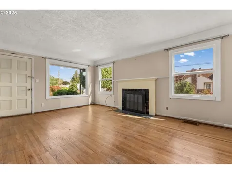 3736 NE Jessup Street Portland OR 97211