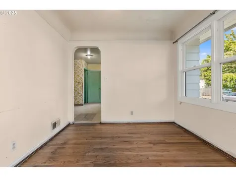 3736 NE Jessup Street Portland OR 97211