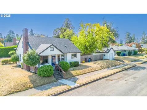 3736 NE Jessup Street Portland OR 97211