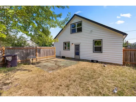 3736 NE Jessup Street Portland OR 97211