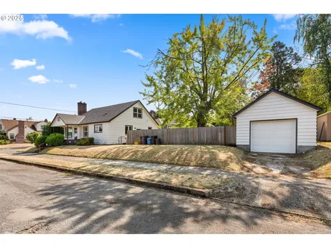 3736 NE Jessup Street Portland OR 97211