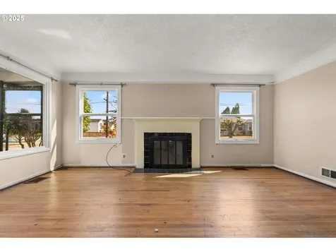 3736 NE Jessup Street Portland OR 97211