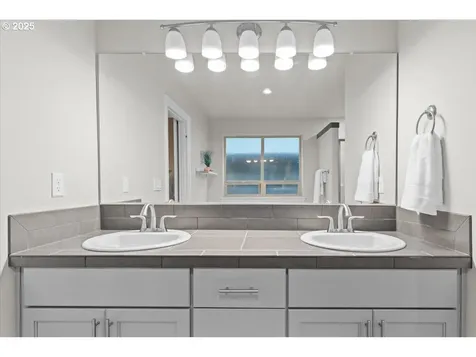 10911 SW Barber Street Wilsonville OR 97070