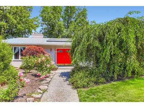 11245 SW Lynnridge Avenue Portland OR 97225