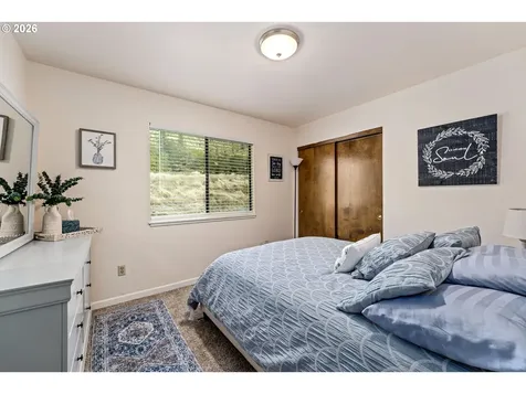 1093 NE Hillcrest Drive Grants Pass OR 97526