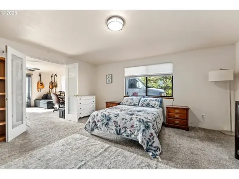 1093 NE Hillcrest Drive Grants Pass OR 97526