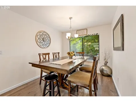 1093 NE Hillcrest Drive Grants Pass OR 97526
