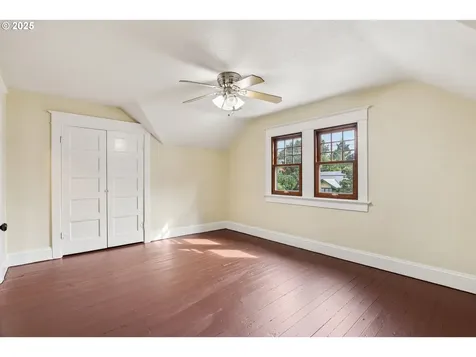 313 SE 83rd Avenue Portland OR 97216