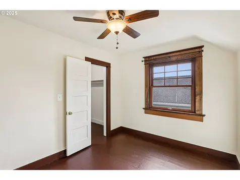 313 SE 83rd Avenue Portland OR 97216