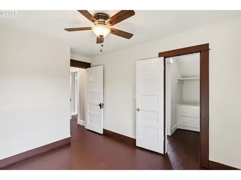 313 SE 83rd Avenue Portland OR 97216