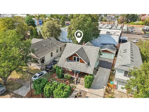 313 SE 83rd Avenue Portland OR 97216