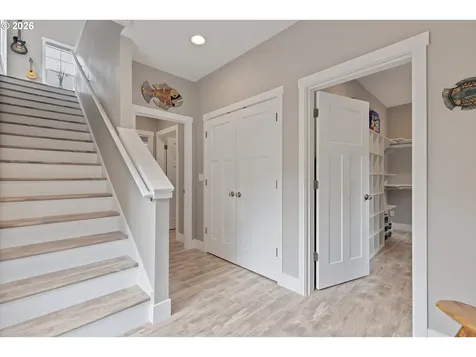 2065 NE Mulberry Loop Lincoln City OR 97367