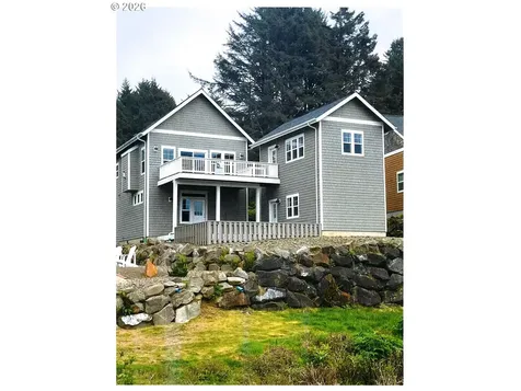 2065 NE Mulberry Loop Lincoln City OR 97367