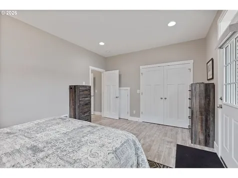 2065 NE Mulberry Loop Lincoln City OR 97367