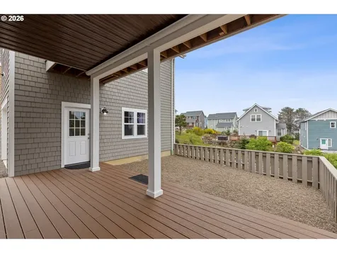 2065 NE Mulberry Loop Lincoln City OR 97367