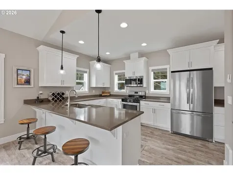 2065 NE Mulberry Loop Lincoln City OR 97367