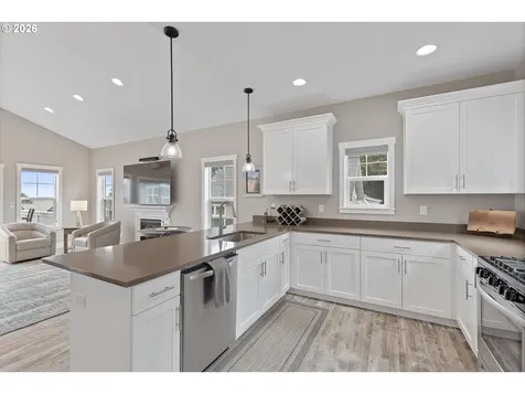 2065 NE Mulberry Loop Lincoln City OR 97367