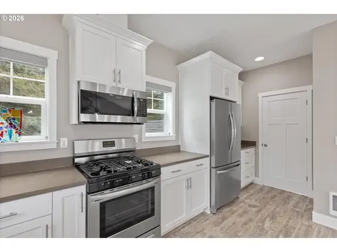 2065 NE Mulberry Loop Lincoln City OR 97367