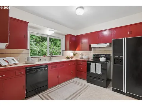 6930 SW Brier Place Portland OR 97219