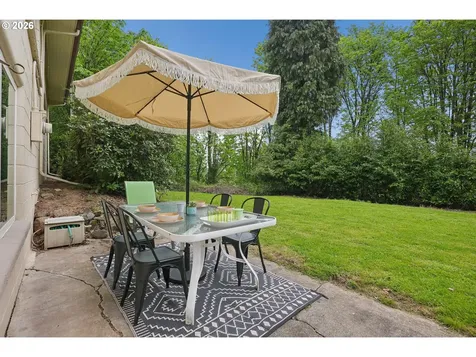6930 SW Brier Place Portland OR 97219