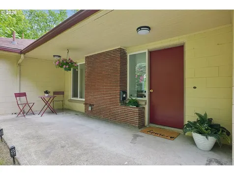 6930 SW Brier Place Portland OR 97219
