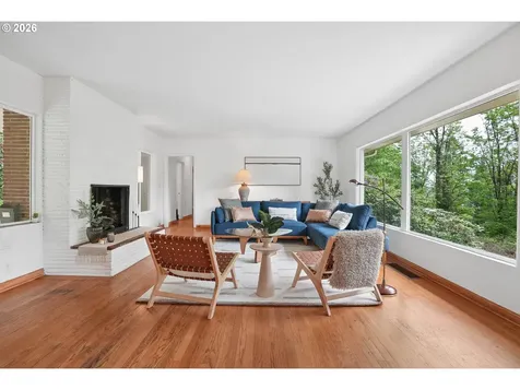 6930 SW Brier Place Portland OR 97219
