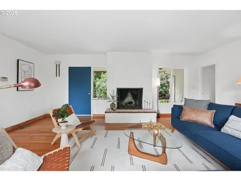 6930 SW Brier Place Portland OR 97219