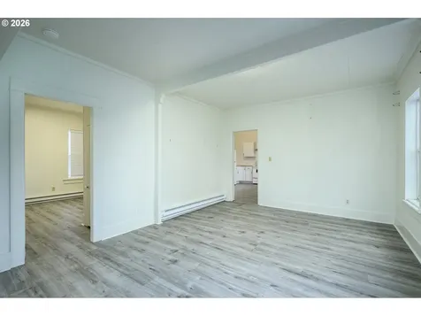 102 SE 1st Street Mcminnville OR 97128